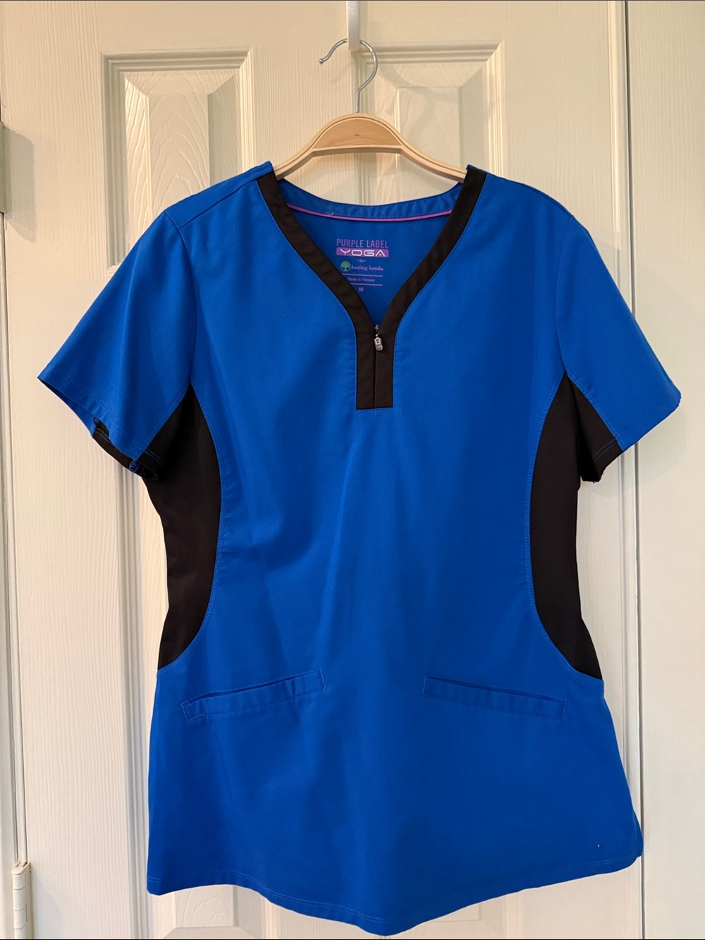 Purple Label Yoga Royal Blue & Black Scrub Top size medium